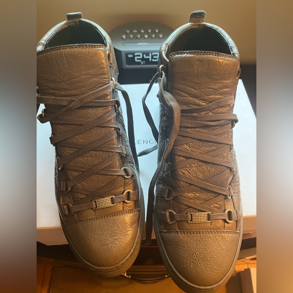 Men’s Gray balenciaga arena sneakers